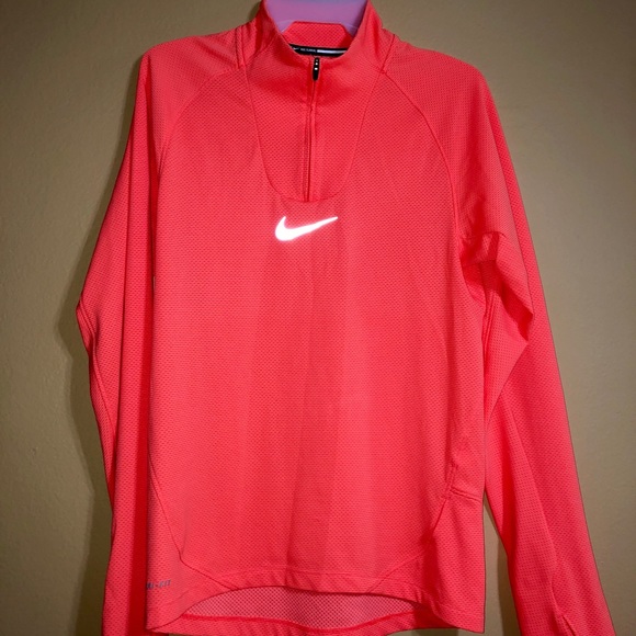 Reflective dri-fit sweatshirt